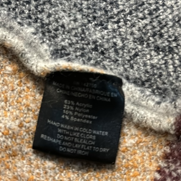 Duster Color Block Sweater - Picture 8 of 8